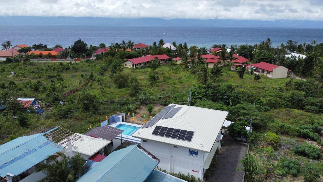 Bernis Hostel Moalboal Exterior photo